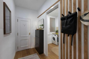 Bantu - 1 bedroom and balcony in Eixample Esquerra
